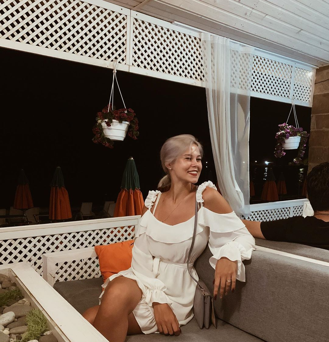 Маргоша привлекальеная девушка из Нефтекамска цена от 3500 руб