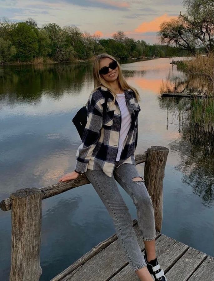 🎥 Люда привлекальеная девушка из Нефтекамска цена от 3500 руб