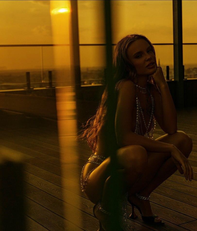 Эмма привлекальеная девушка из Нефтекамска цена от 7000 руб