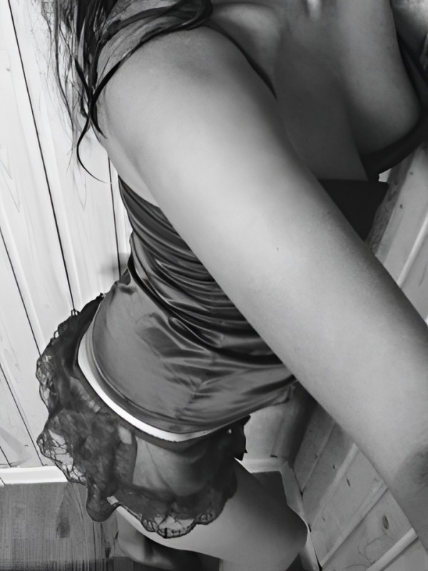 Серафима привлекательная девушка из Нефтекамска цена от 2000 руб