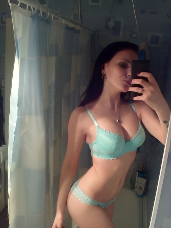 Виргиния привлекательная девушка из Нефтекамска цена от 1500 руб