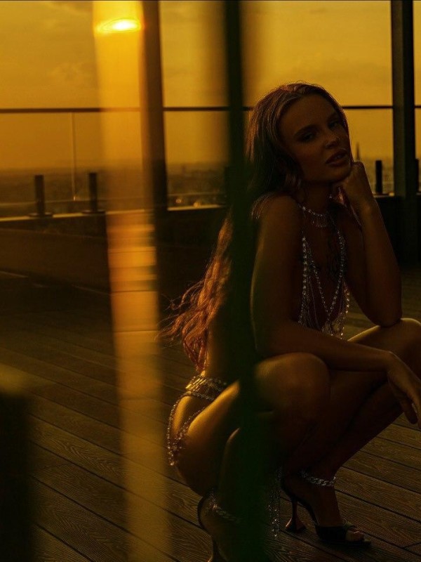 Эмма привлекательная девушка из Нефтекамска цена от 7000 руб